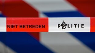 Vrouw overleden in woning, politie zoekt getuigen