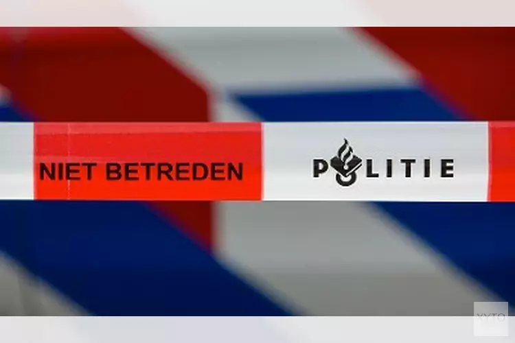 Vrouw overleden in woning, politie zoekt getuigen