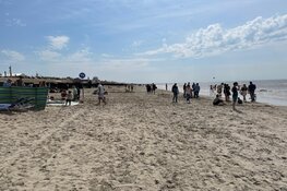 Drukte op strand Noordwijk