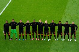 Oranje wint ook laatste groepsduel