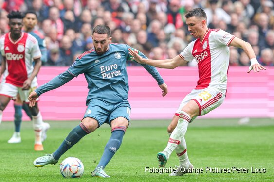 Feyenoord loopt verder uit na winst in Johan Cruijff Arena