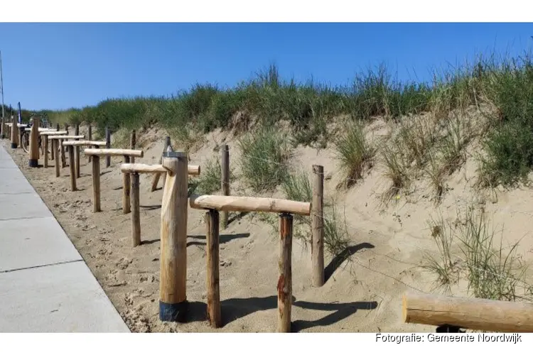 Opknappen strandopgangen