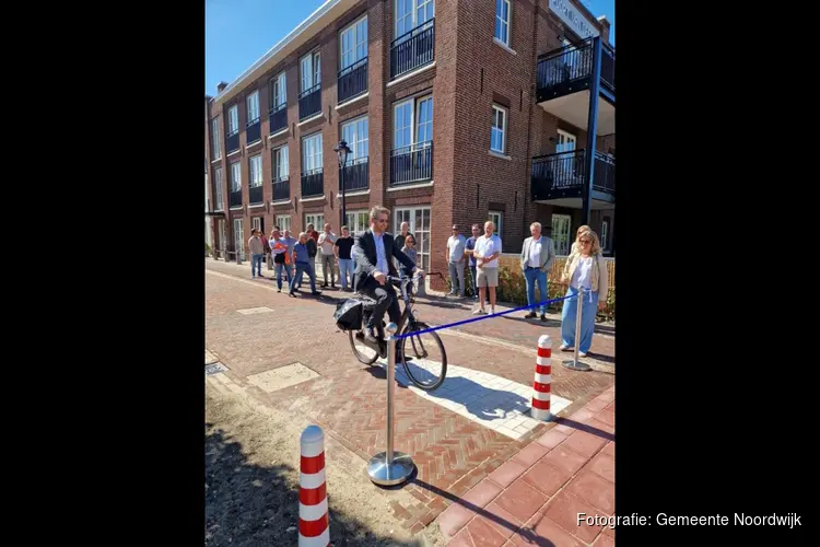Feestelijke opening van het nieuwe fiets- en wandelpad en oversteek Herenweg