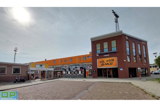 FC Volendam dwingt Feyenoord tot gelijkspel en helpt PSV aan titel